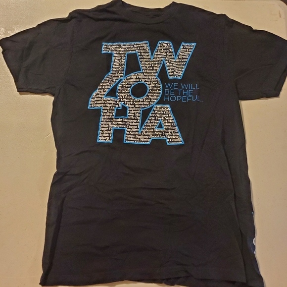 2/$20 To Write Love On Her Arms Hot Topic - Picture 1 of 2